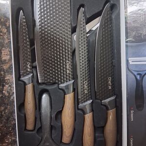 Black and Brown Kitchen Knife Set